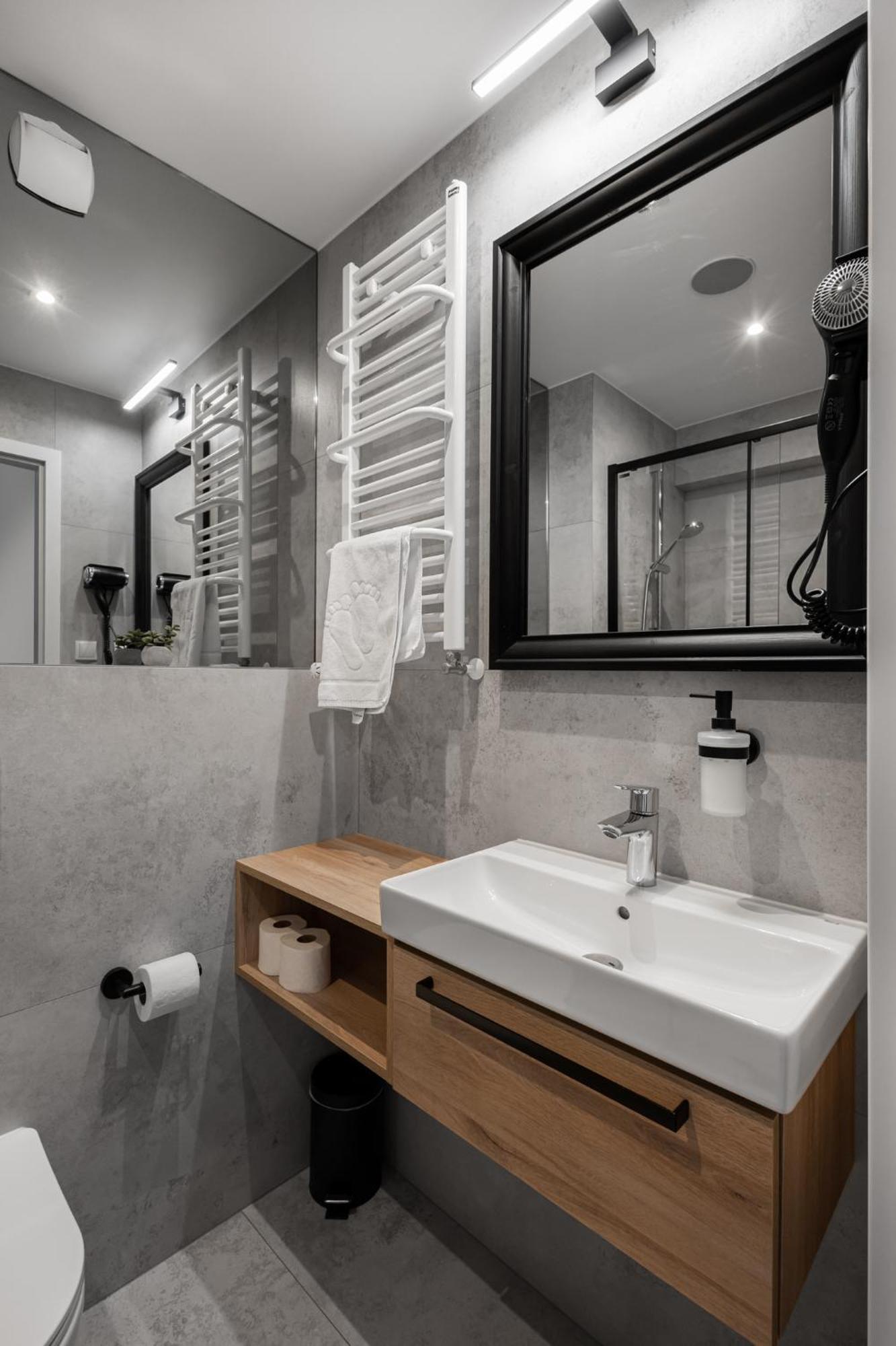 Apartamenty Wolnosci 6 Self Check-In 24H Poznań Buitenkant foto